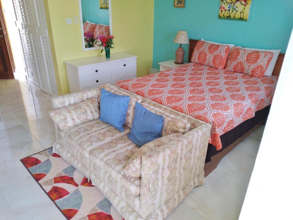 Seacastles By The Beach/Pool Montego Bay Exteriér fotografie