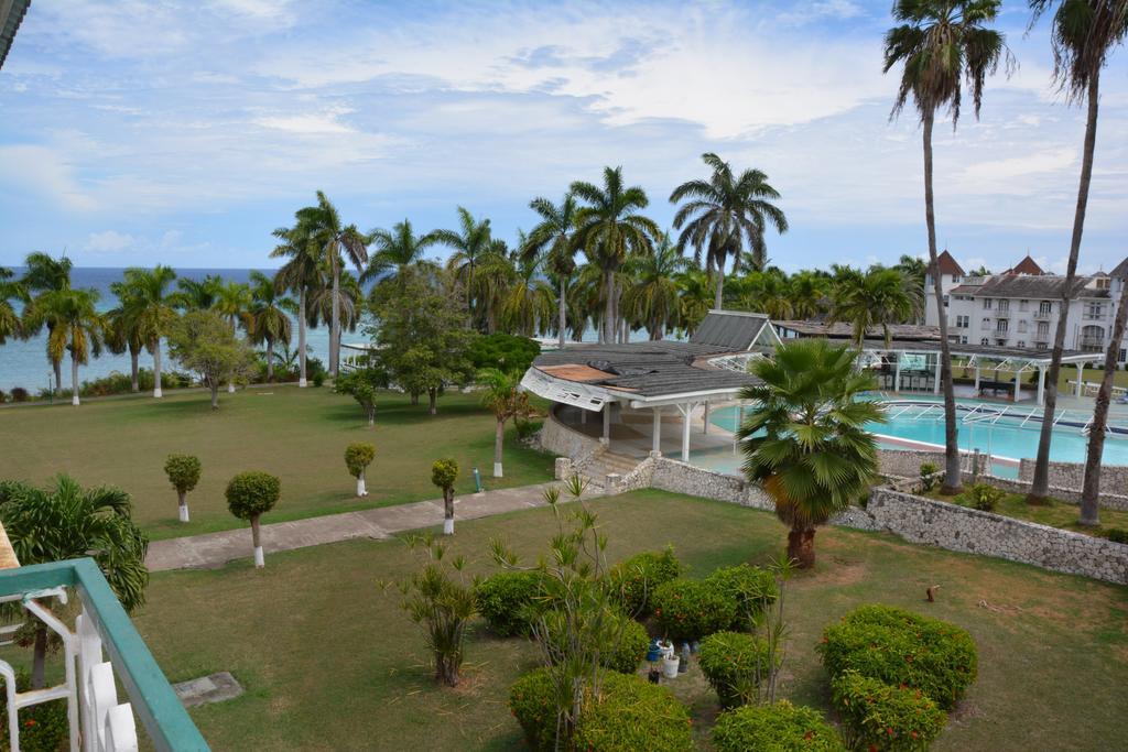Seacastles By The Beach/Pool Montego Bay Exteriér fotografie