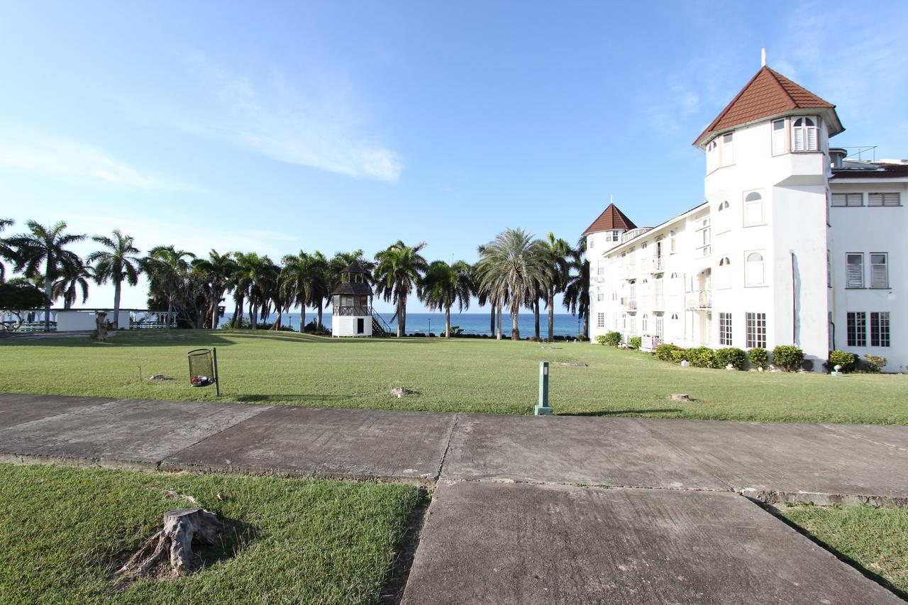 Seacastles By The Beach/Pool Montego Bay Exteriér fotografie