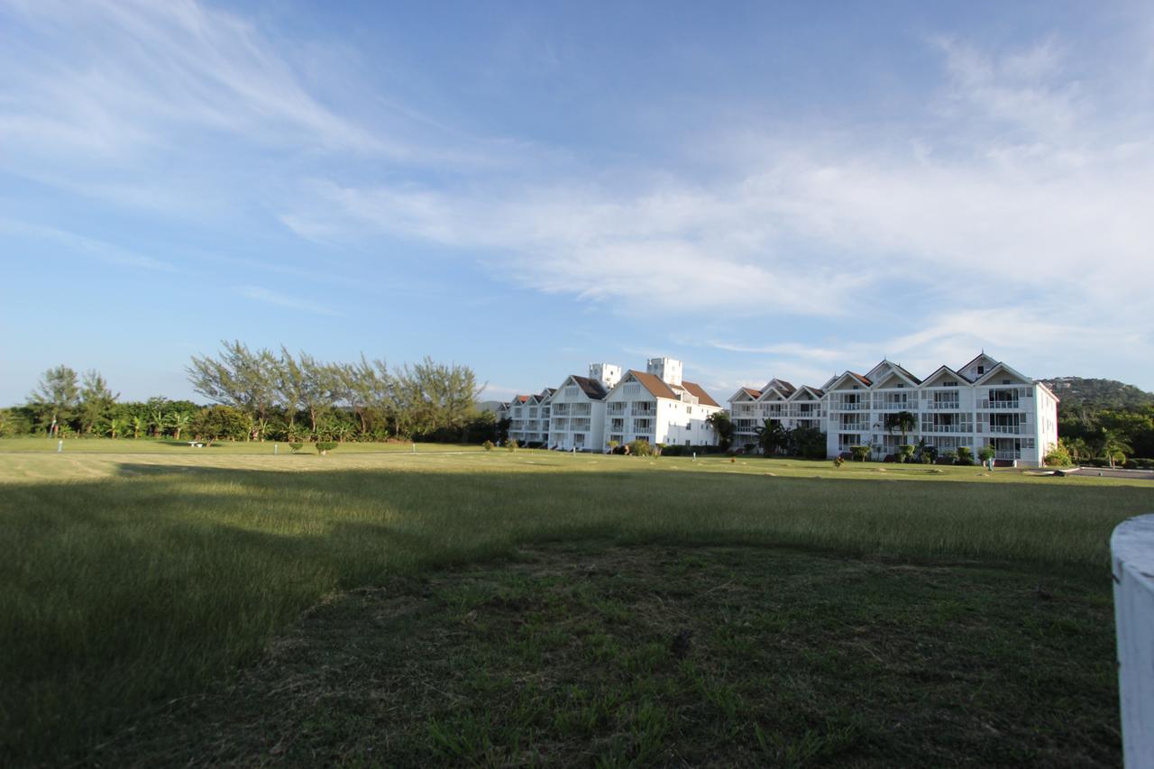 Seacastles By The Beach/Pool Montego Bay Exteriér fotografie